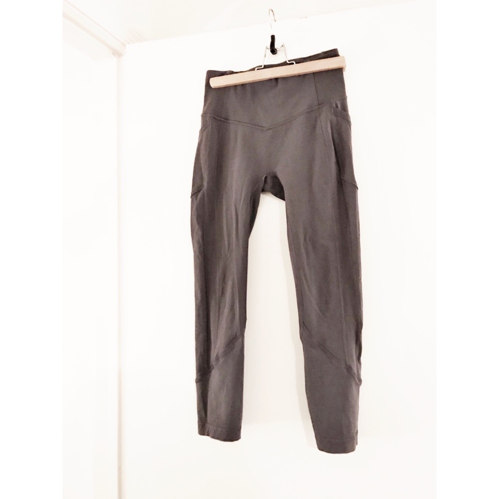 Lululemon activewear leggings